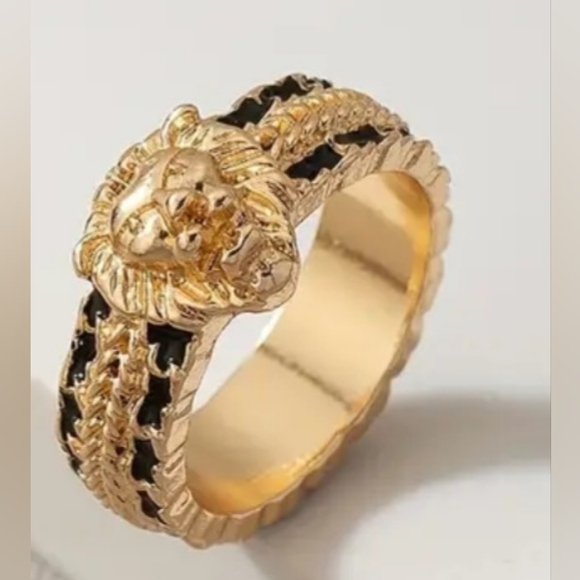 LION HEAD RING - Picture 3 of 6